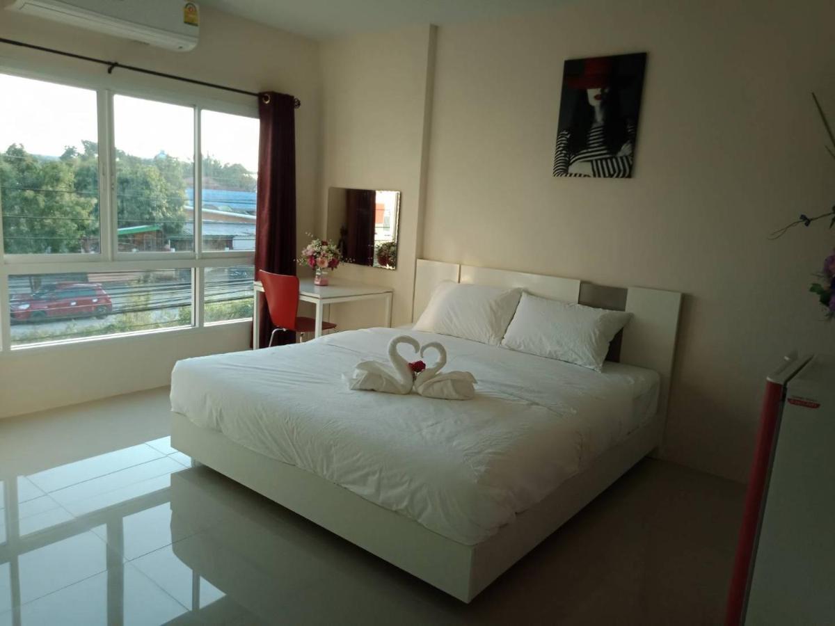 Hotel เคทู เกสเฮาส์ Chonburi Exterior foto